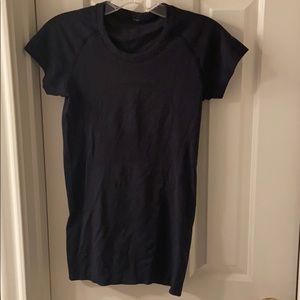 Swiftly lulu lemon dark blue t shirt